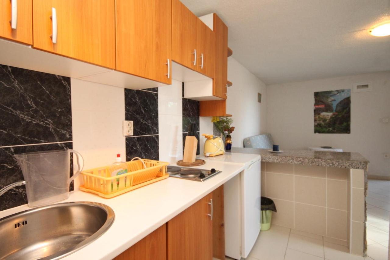 Apartments With A Parking Space Rukavac, Vis - 2444 ルカバックス エクステリア 写真